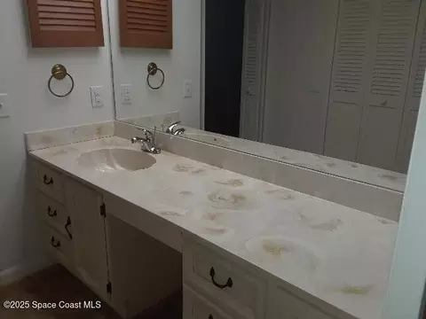 Bath - 1173 Scyphers St NE, Palm Bay, FL 32905 photo 1 of 2