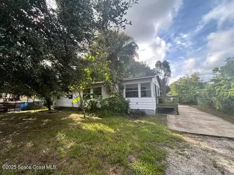 325 Marseilles Dr, Merritt Island, FL 32953