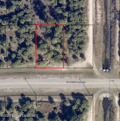 621 St Andre Blvd SW, Palm Bay, FL 32908