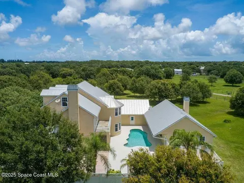6355 65th St, Vero Beach, FL 32967