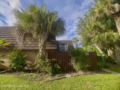 3115 Vista Oaks Cir NE, Palm Bay, FL 32905