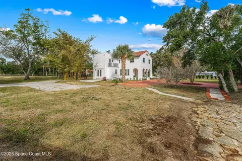 Exterior - 121 Circle Dr, Cocoa, FL 32922 photo 10 of 16