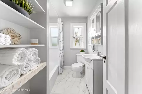 Bath - 121 Circle Dr, Cocoa, FL 32922 photo 15 of 16
