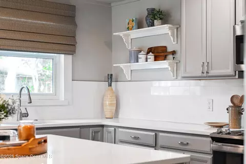 Kitchen - 121 Circle Dr, Cocoa, FL 32922 photo 9 of 9