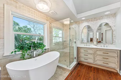 Bath - 121 Circle Dr, Cocoa, FL 32922 photo 4 of 16