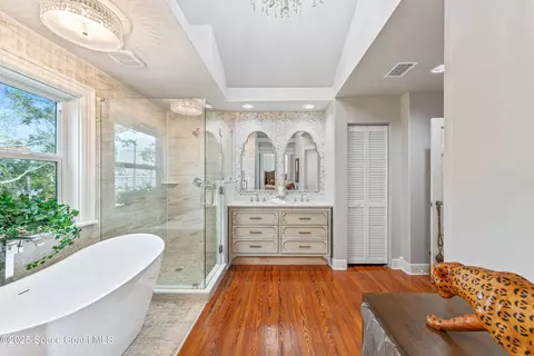 Bath - 121 Circle Dr, Cocoa, FL 32922 photo 3 of 16