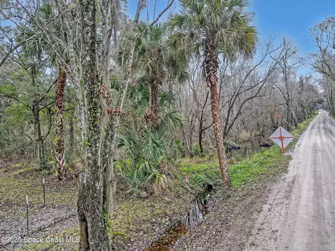 4740 Lloyd St, Mims, FL 32754 photo 2