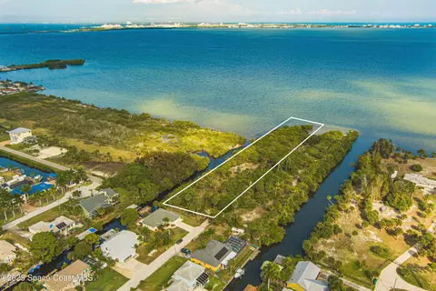 3000 Yount Dr, Merritt Island, FL 32952