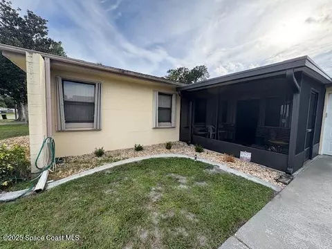 995 Botany Ln, Rockledge, FL 32955