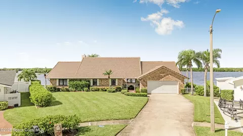 284 Andros Ave, Cocoa Beach, FL 32931