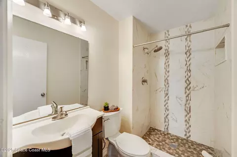Bath - 6375 Cable Ave, Cocoa, FL 32927 photo 1 of 2