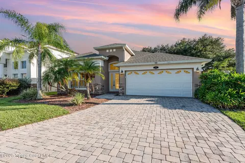 1247 Hasley Pl, Melbourne, FL 32940
