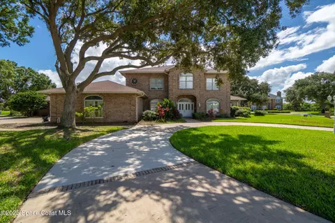 772 Oak Park Dr, Melbourne, FL 32940