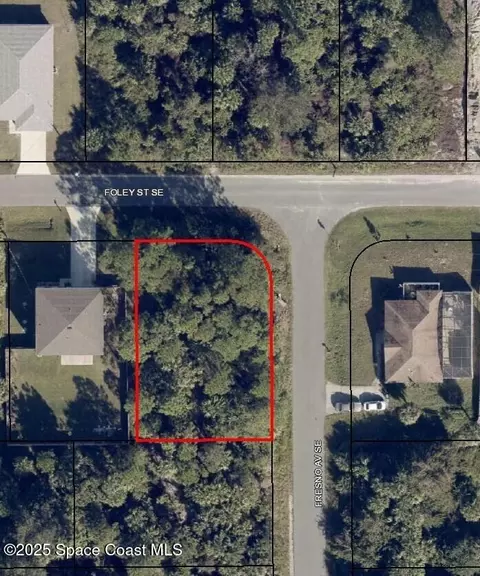 166 Foley St SE, Palm Bay, FL 32909