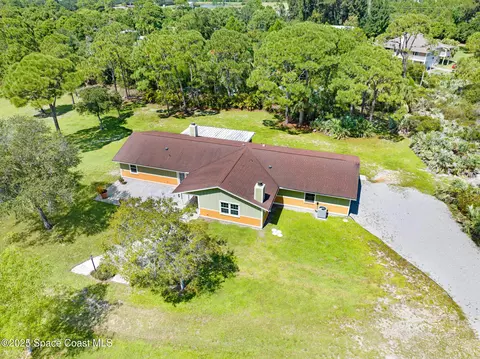 View/Area - 6570 Whispering Pines Ln, Grant, FL 32949 photo 9 of 16