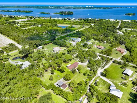 View/Area - 6570 Whispering Pines Ln, Grant, FL 32949 photo 11 of 16