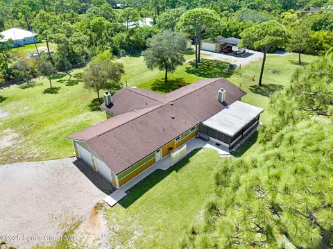 View/Area - 6570 Whispering Pines Ln, Grant, FL 32949 photo 15 of 16