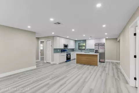 Living - 1940 Dawn Dr, Melbourne, FL 32935 photo 2 of 3