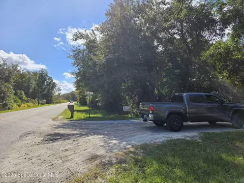 4600 N Beacon Light Rd N, Edgewater, FL 32141 photo 3
