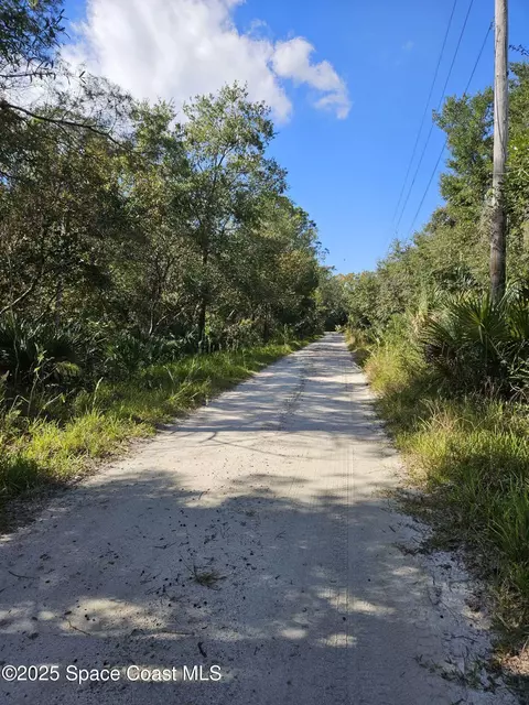 4600 N Beacon Light Rd N, Edgewater, FL 32141 photo 12