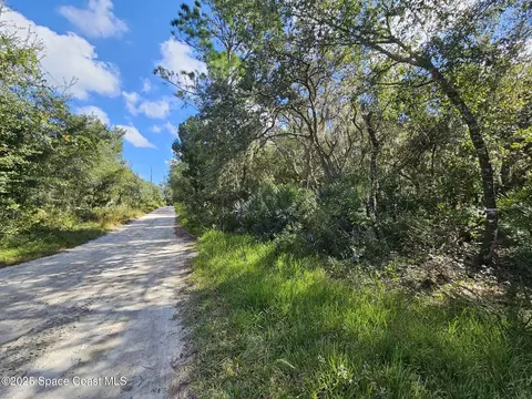 4600 N Beacon Light Rd N, Edgewater, FL 32141 photo 11
