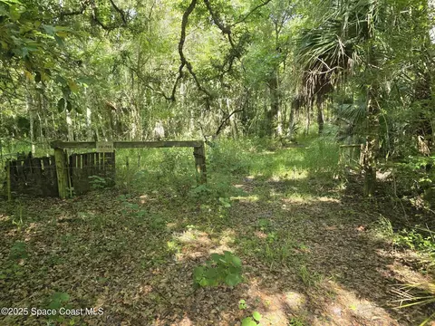 4600 N Beacon Light Rd N, Edgewater, FL 32141 photo 13