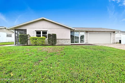 895 Brunswick Ln, Rockledge, FL 32955