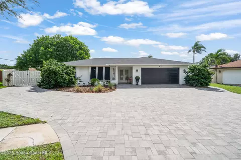 431 E Amherst Cir, Satellite Beach, FL 32937