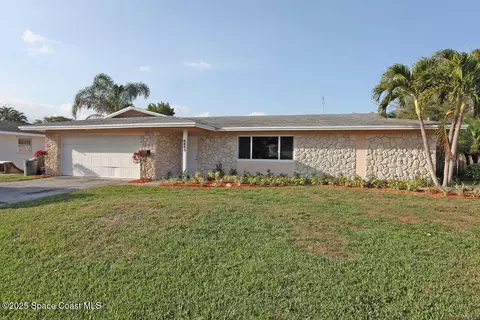4245 Honeysuckle Ave, Palm Beach Gardens, FL 33410