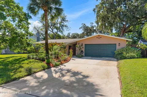 135 N Twin Lakes Rd, Cocoa, FL 32926