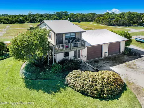 000 Berry Rd # D, Grant-valkaria, FL 32949