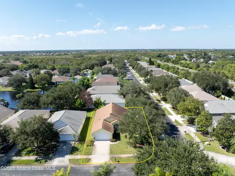 3401 Deer Lakes Dr, Melbourne, FL 32940