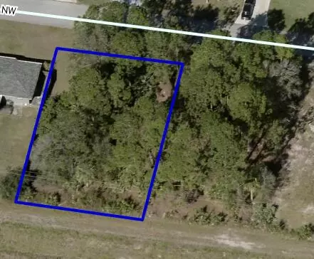792 Ontario St NW, Palm Bay, FL 32907