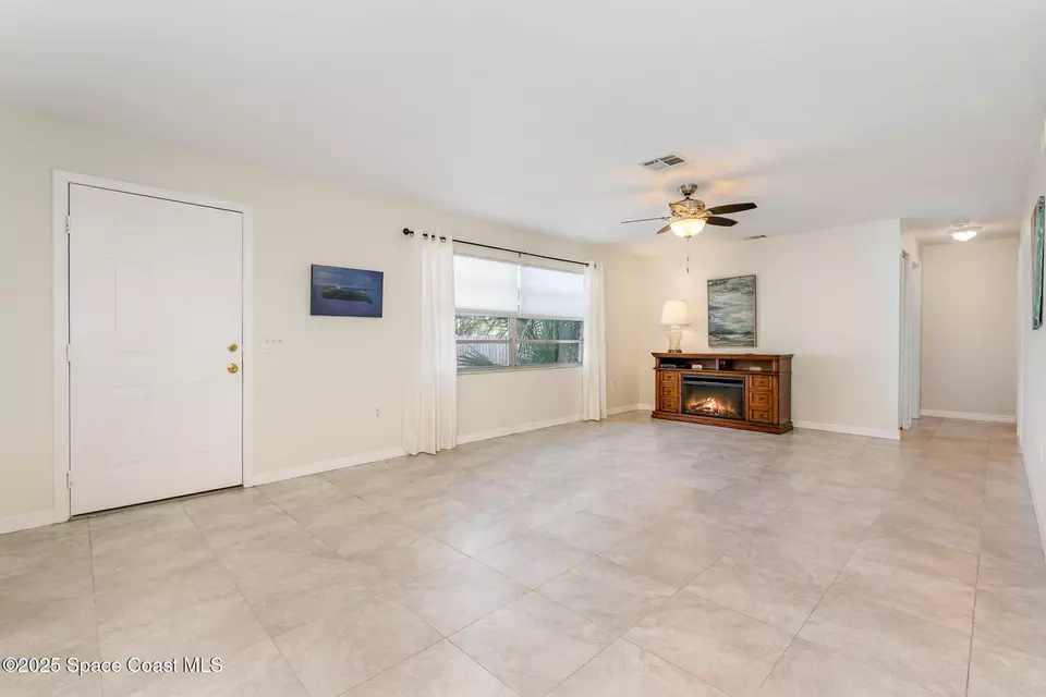 Living - 1337 Briarwood Ct, Rockledge, FL 32955 photo 2 of 4