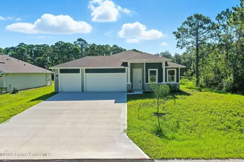 2095 Tahoe Ave SE, Palm Bay, FL 32909