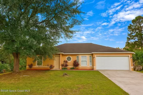 2666 Tepee Ave SE, Palm Bay, FL 32909