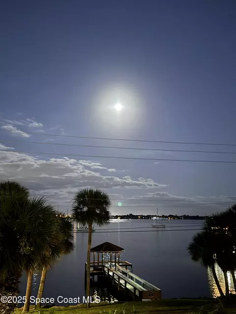 29 Riverside Dr #203, Cocoa, FL 32922