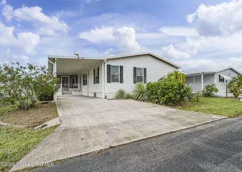 7620 Boxelder Rd E, Micco, FL 32976