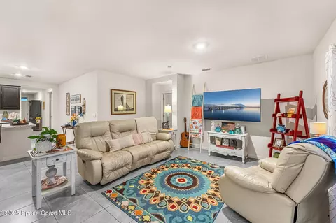 Living - 4901 Talbot Blvd, Cocoa, FL 32926 photo 1 of 2