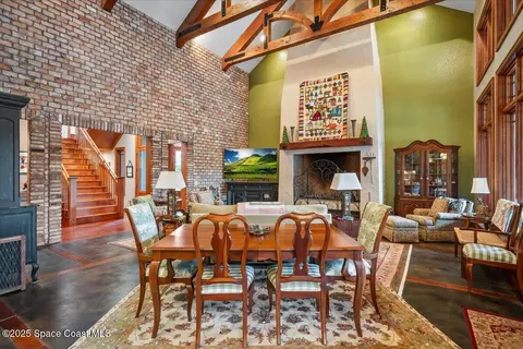 Dining - 586 Wethersfield Pl, Melbourne, FL 32940 photo 3 of 4