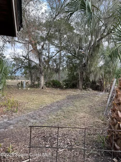 882 County Road 310, Interlachen, FL 32148 photo 4
