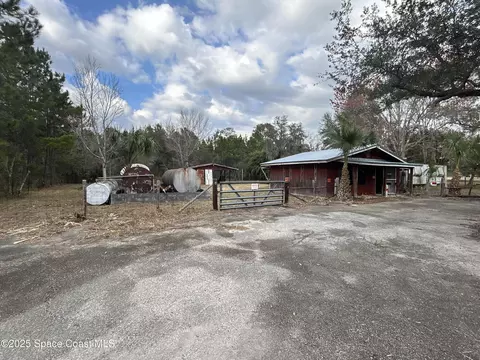 882 County Road 310, Interlachen, FL 32148 photo 8