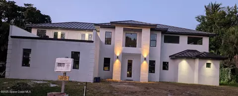 508 Magnolia Ave, Melbourne Beach, FL 32951