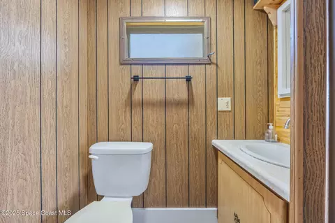 Bath - 4895 Orange St, Mims, FL 32754 photo 1 of 3