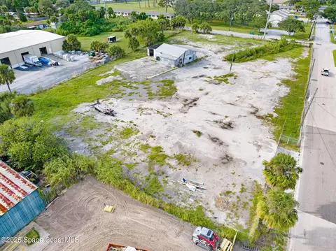 1075 Mcclendon St, Melbourne, FL 32935 photo 4