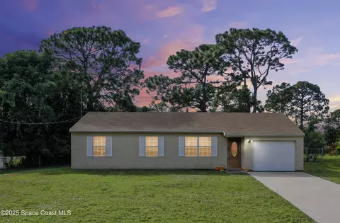 306 Brantley St SE, Palm Bay, FL 32909