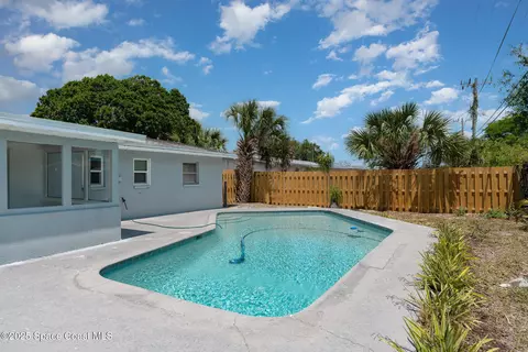 1497 Breeze Ln, Melbourne, FL 32935 photo 1