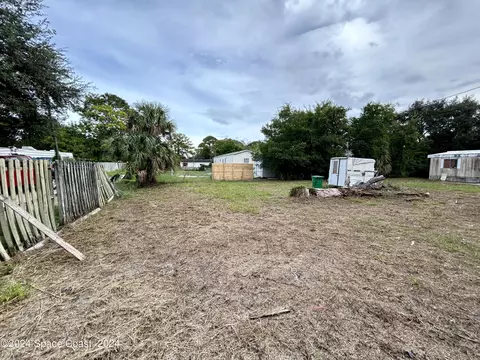 Exterior - 326 Iris St, Cocoa, FL 32927 photo 3 of 8