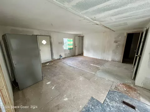 Living - 326 Iris St, Cocoa, FL 32927 photo 1 of 4