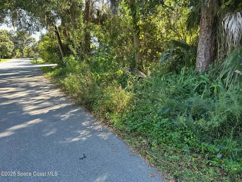 2845 Sunset Rd, Melbourne, FL 32904